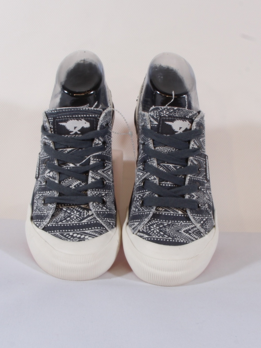 Rocket Dog Women's Jazzin Dark Gray & Cream Low-Top Lace-Up Sneakers NWOT